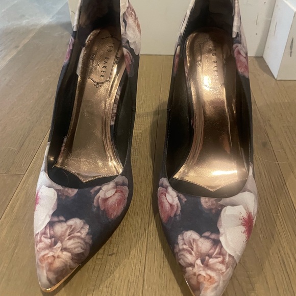 Ted Baker Heels size 39 - Picture 2 of 3